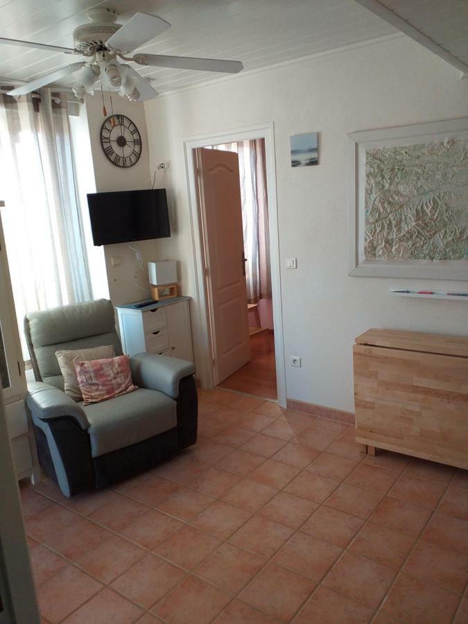 Albasud - Appartement Meuble Avec Terrasse - Salses Le Chateau 66 Bagian luar foto